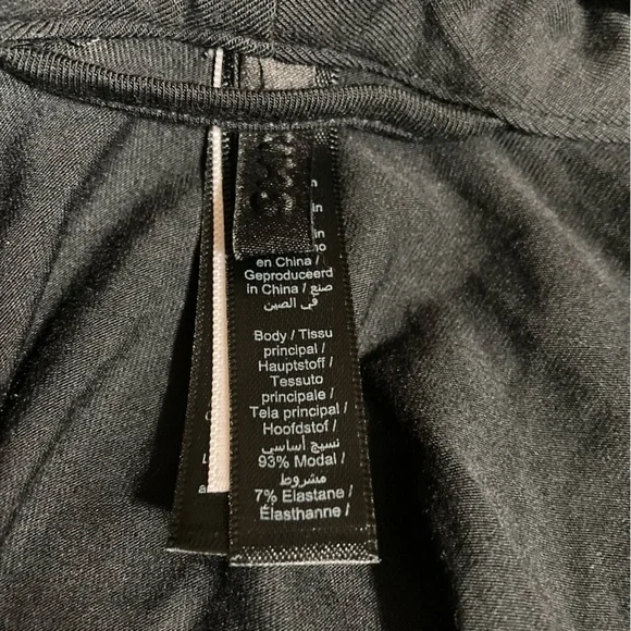 SKIMS Intimates Sleep Robe - Picture 6 of 7